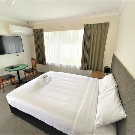 خليج بايتمانس Hanging Rock Family Motel المظهر الخارجي الصورة