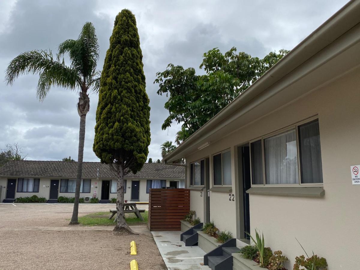 خليج بايتمانس Hanging Rock Family Motel المظهر الخارجي الصورة