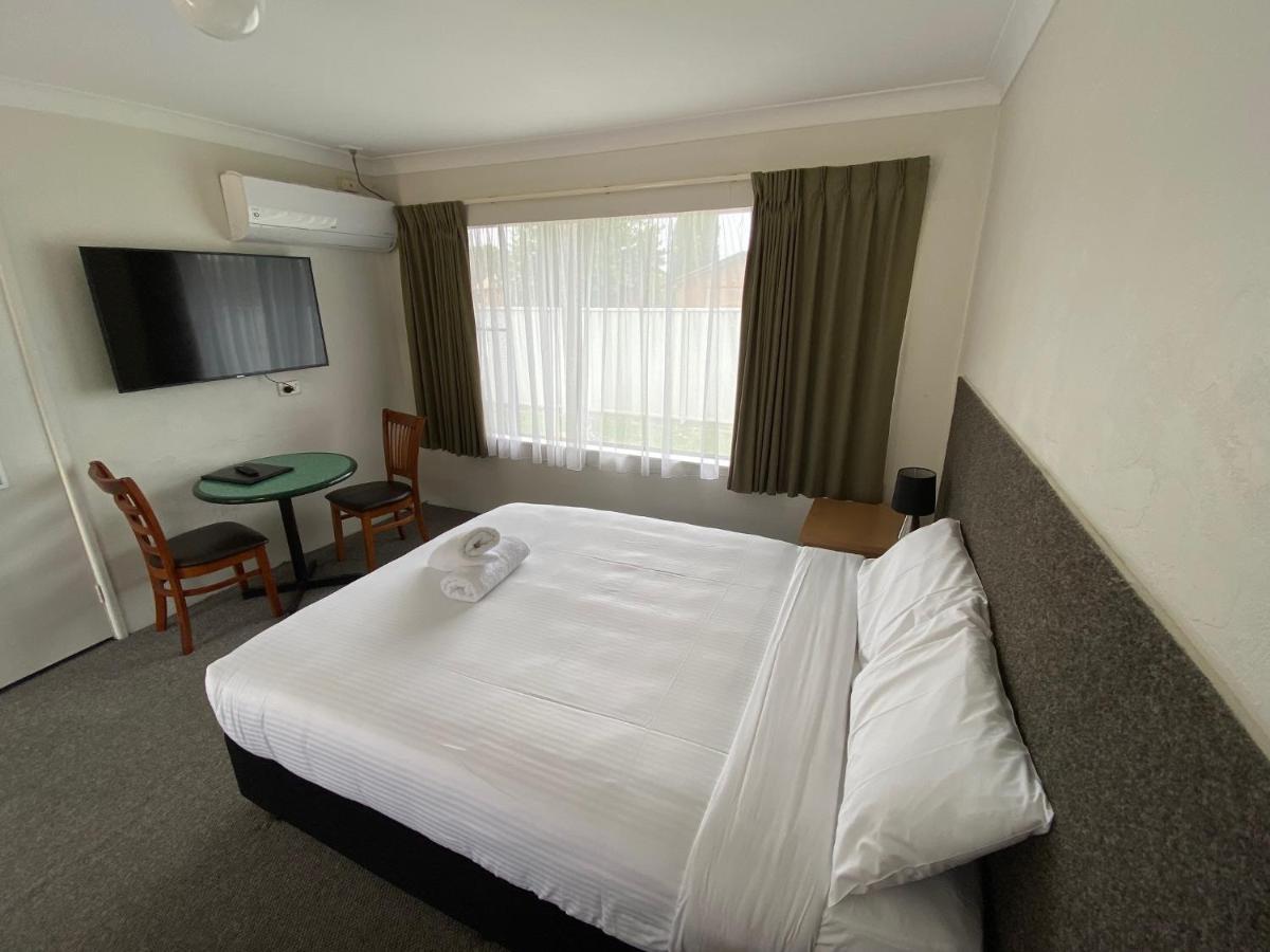 خليج بايتمانس Hanging Rock Family Motel المظهر الخارجي الصورة